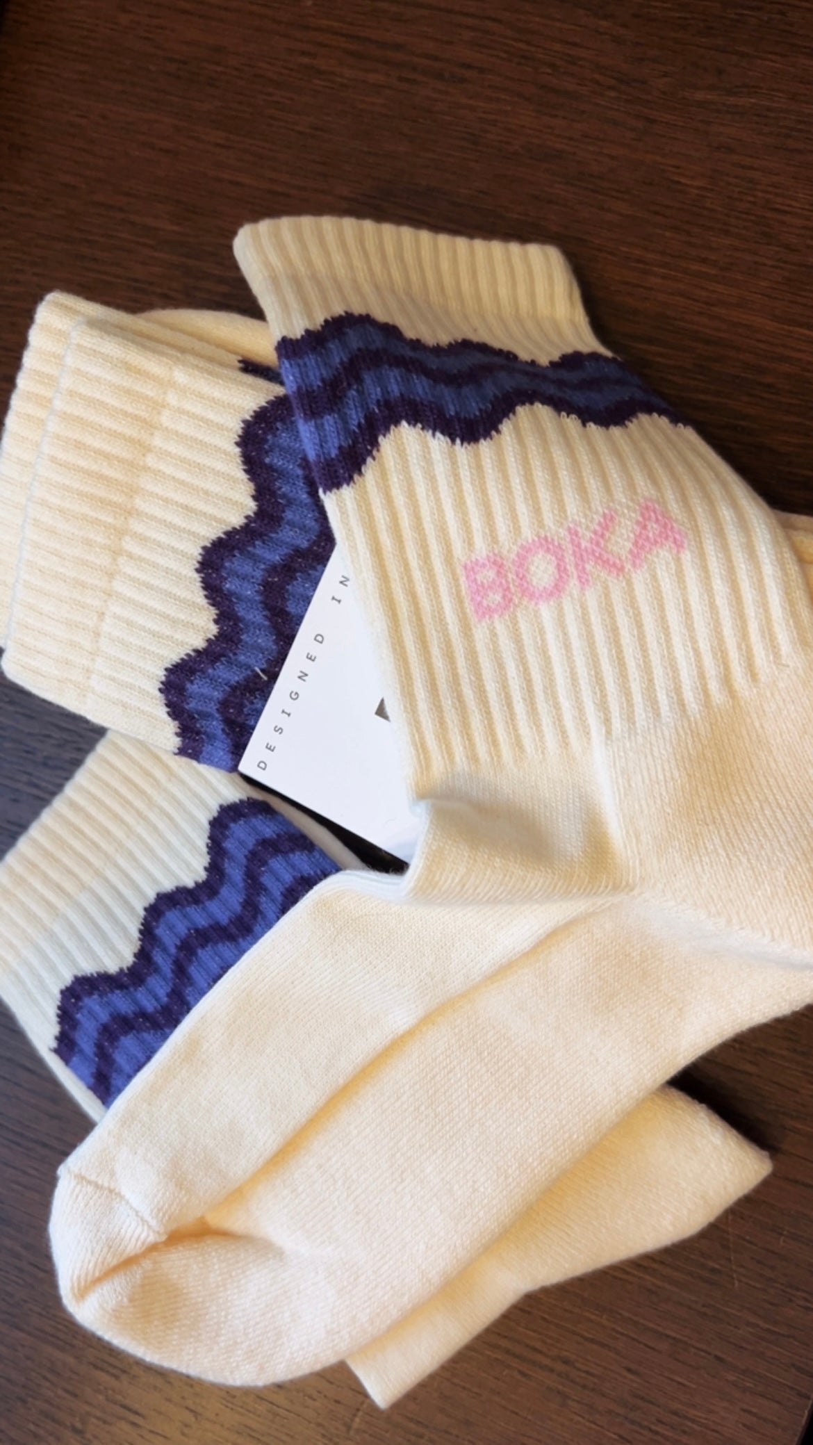 Grafische Tennissocken "Welle"