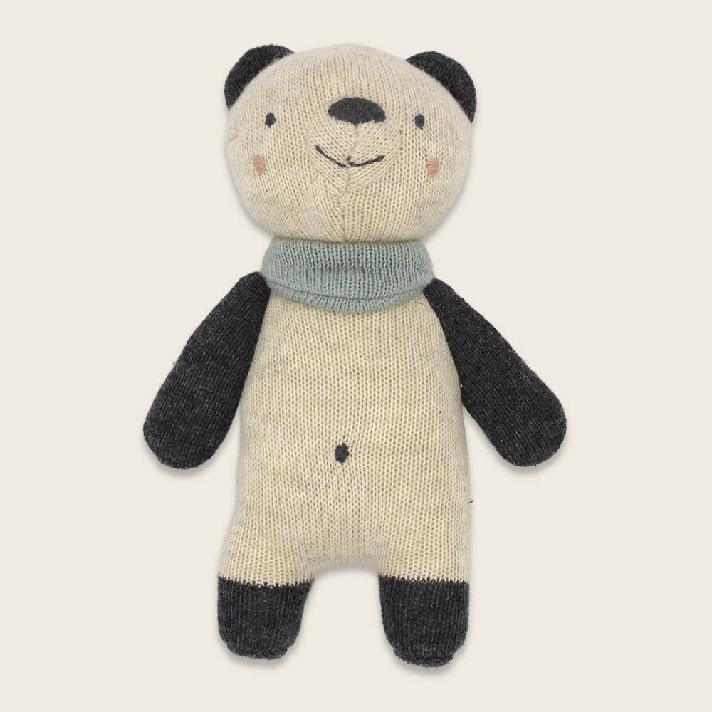 Babyrassel Panda, schwarz/weiß mit blauem Halstuch