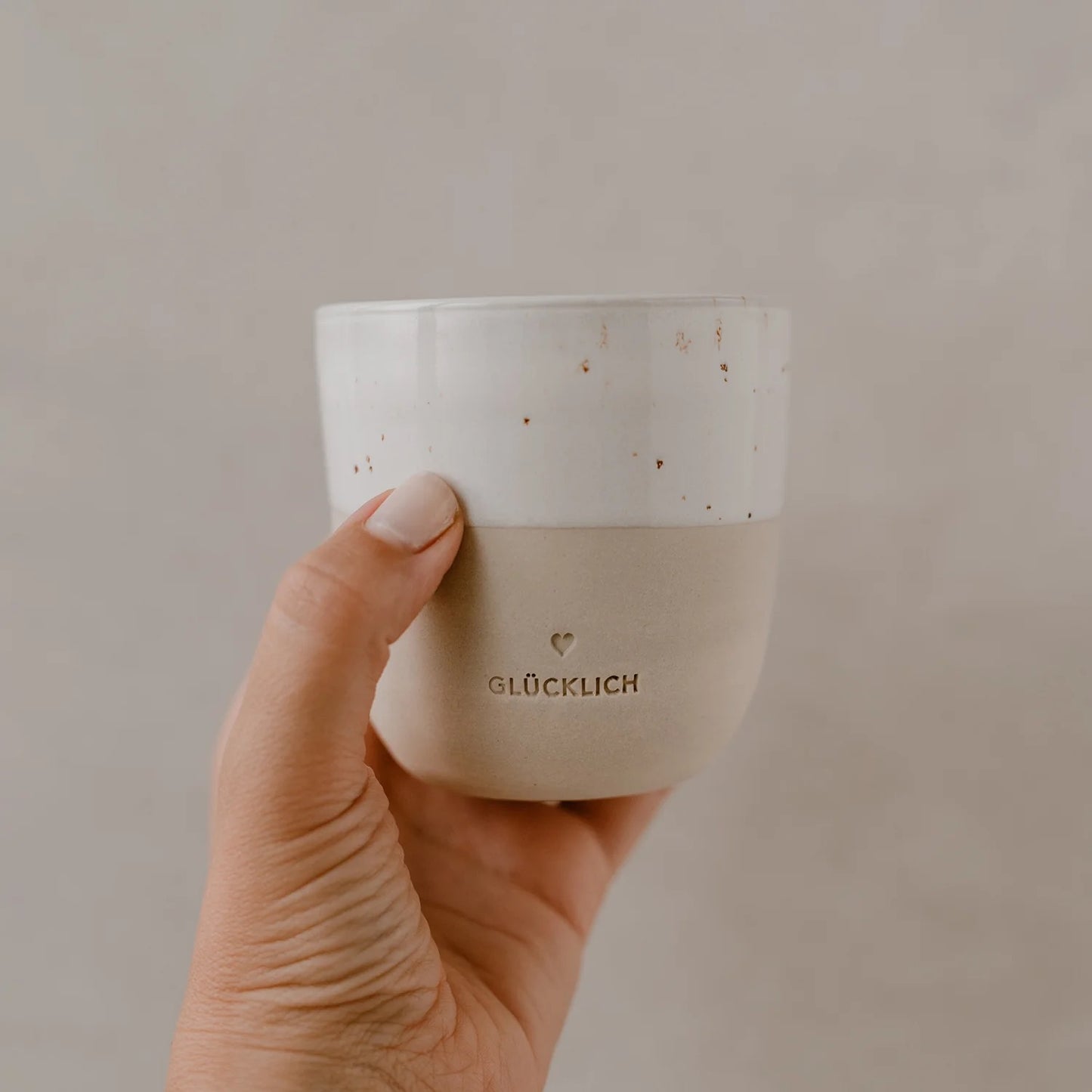 kleiner Becher "glücklich"
