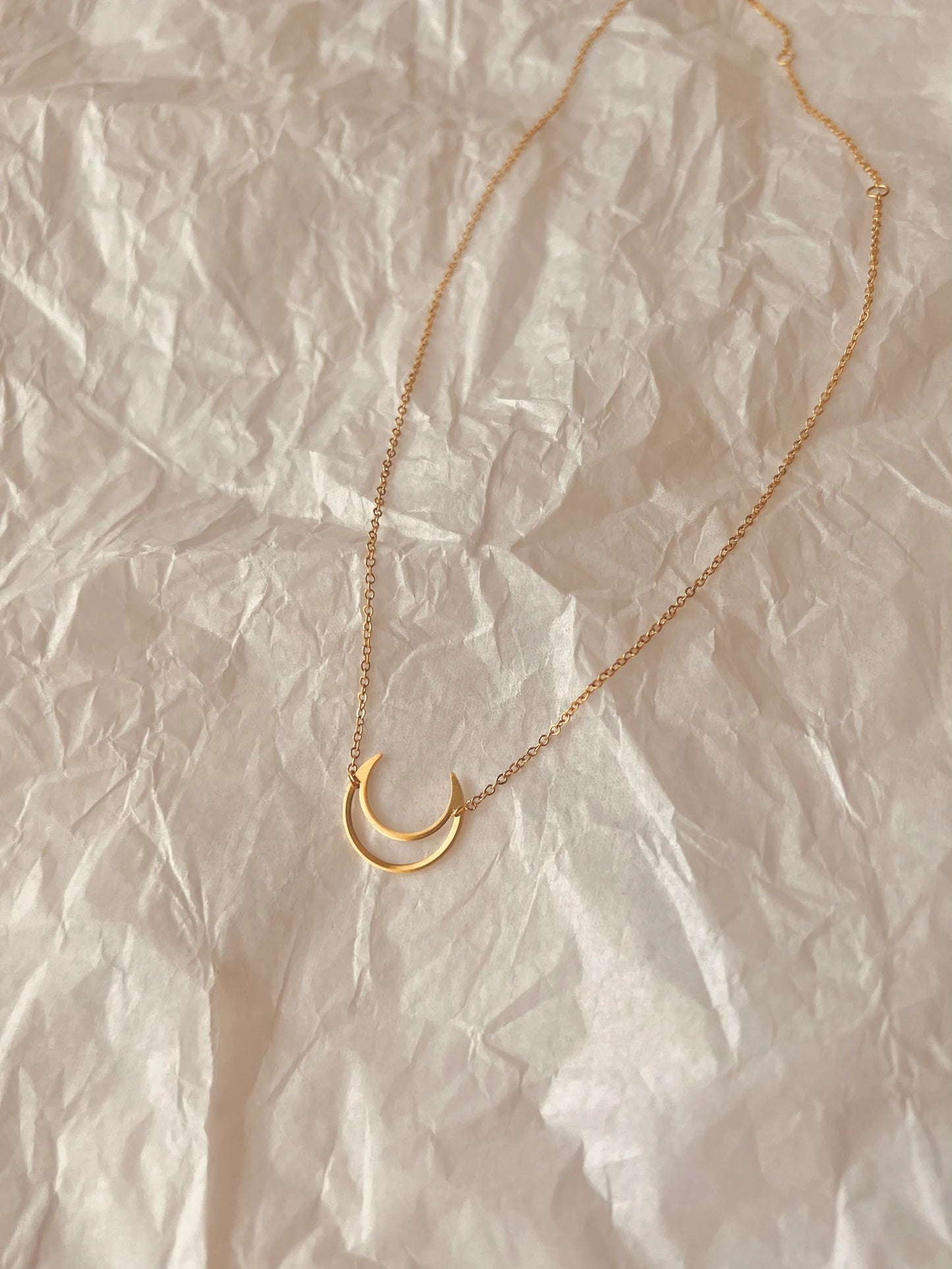 Zierlich und Boho Gold Mond Halskette