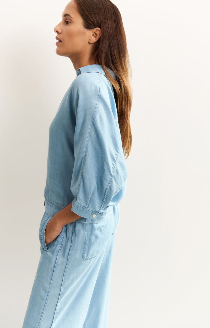 Leichte Chambraybluse
