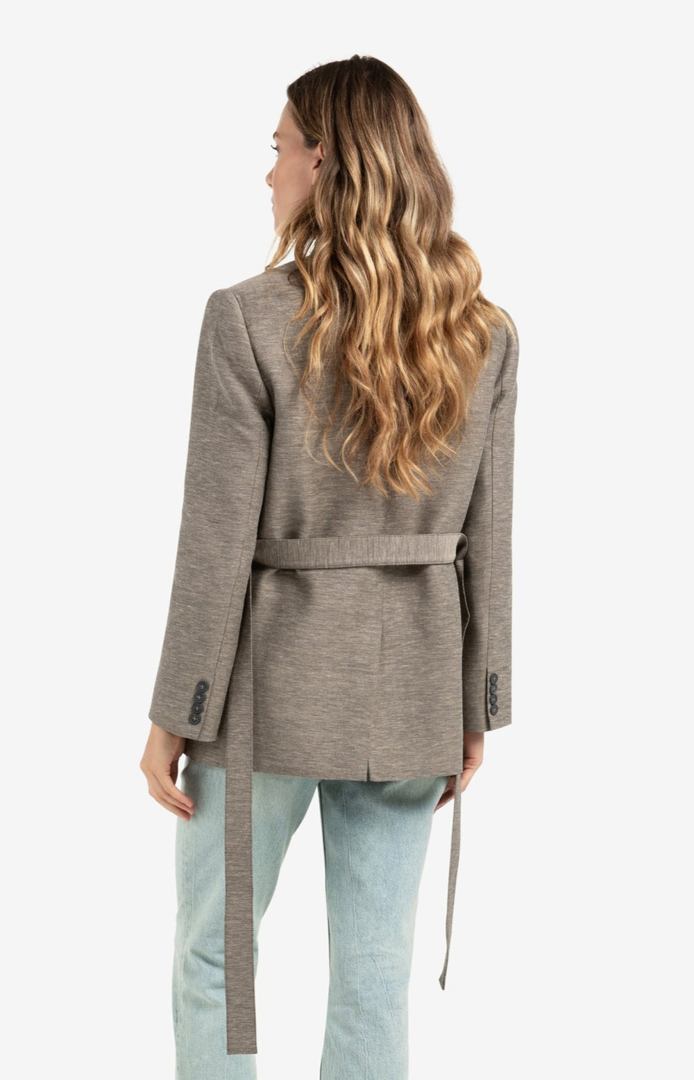 Gewebter kragenloser Blazer mit Gürtel
