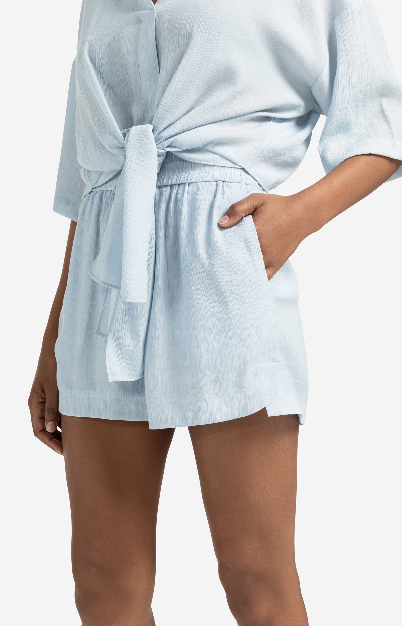 Gewebte strukturierte Shorts mit elastischem Bund - Baby Blue