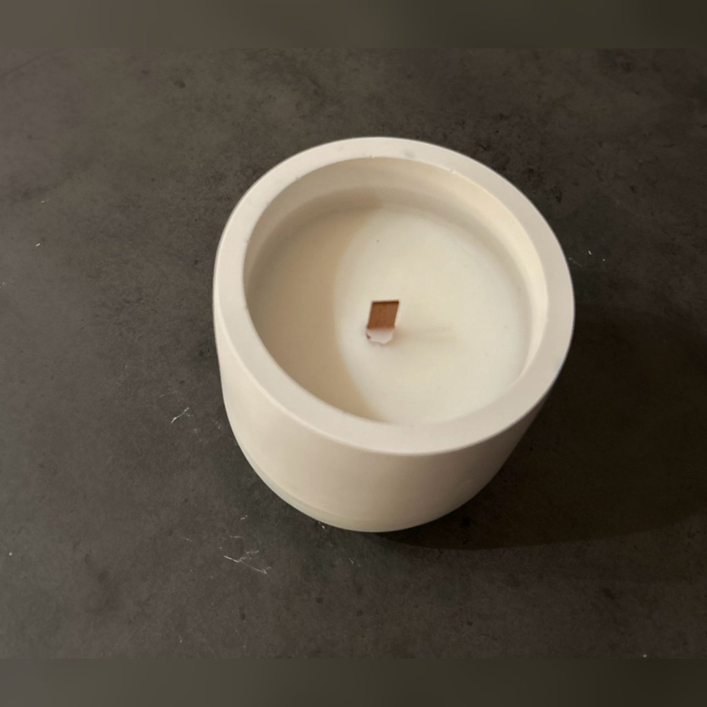 Kerze im Keramikbecher groß aus Raysin