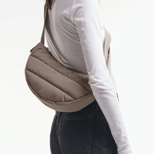 PUFFER MOON BAG SMALL oyster monochrome