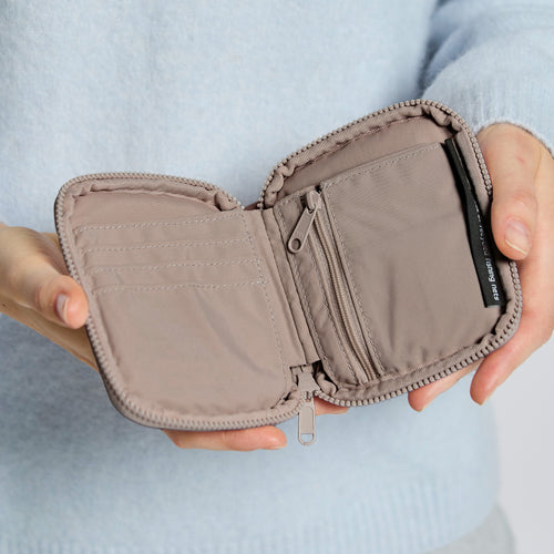 WALLET 01 - oyster monochrome